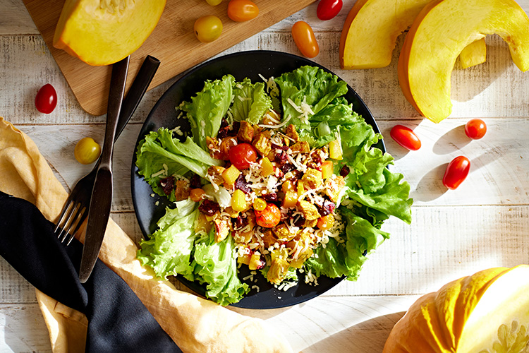 Warm chicken salad with pumpkin and beets
