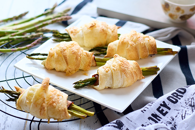 Puff pastry snacks